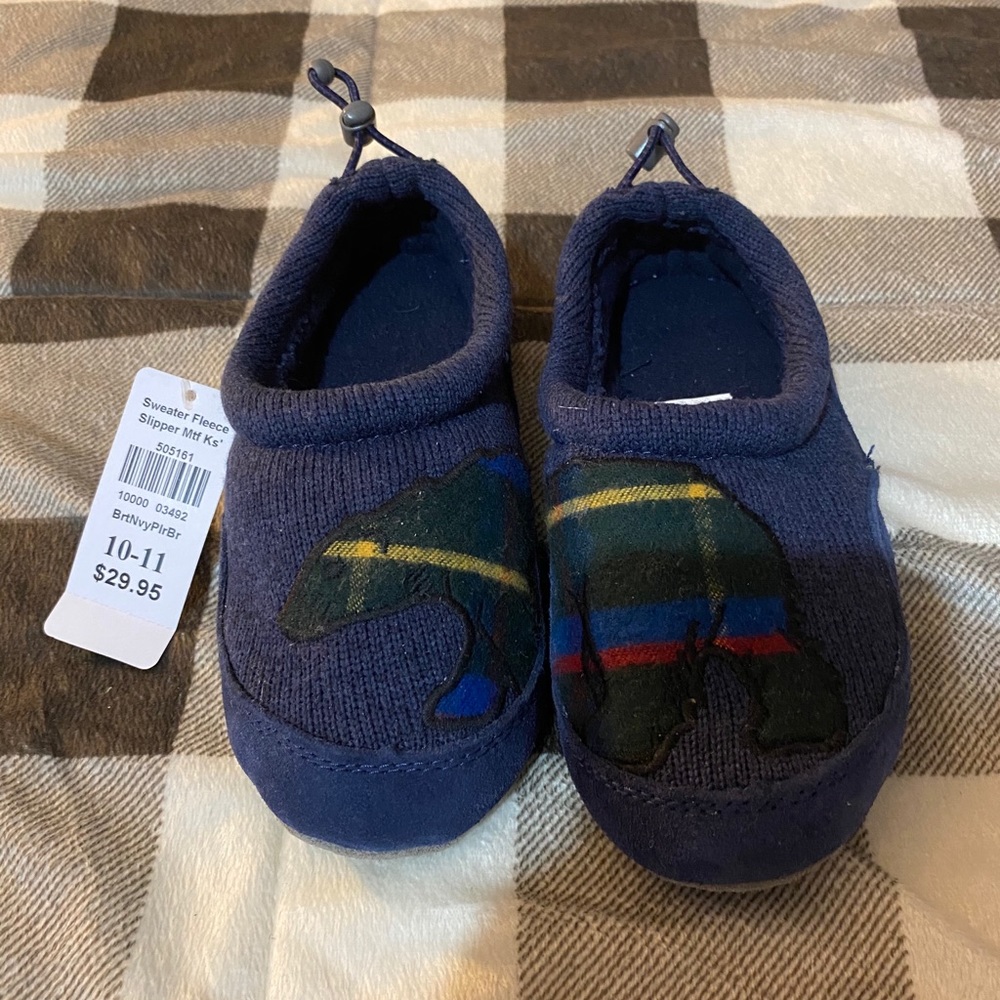 L.L. Bean Sweater Fleece slippers for boys